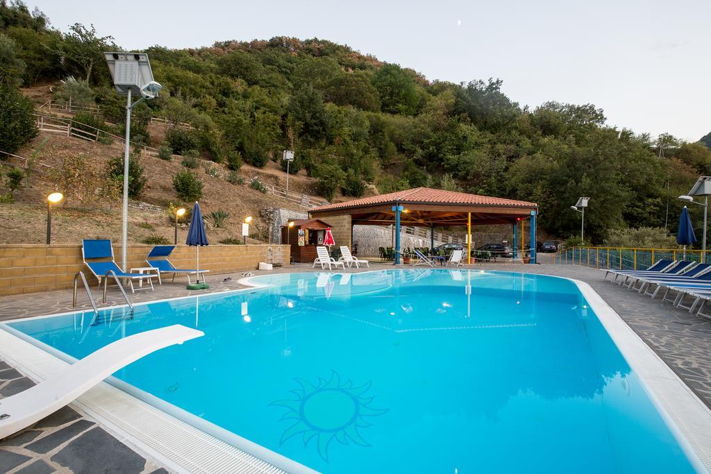 Turismo Rurale Il Sole Villa Sant'Angelo di Brolo Luaran gambar