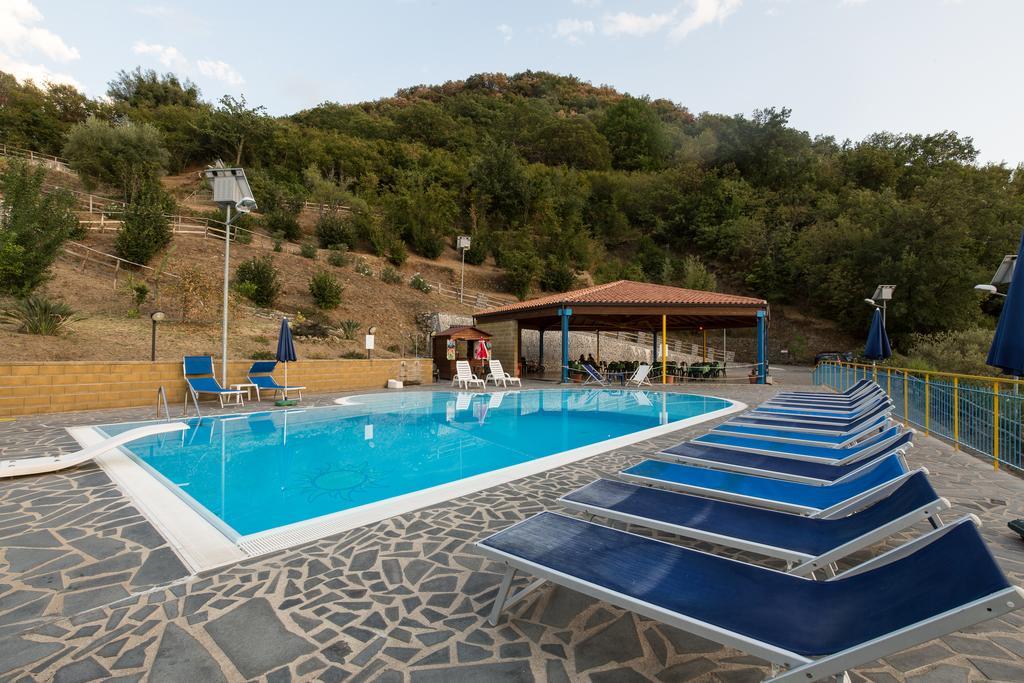Turismo Rurale Il Sole Villa Sant'Angelo di Brolo Luaran gambar
