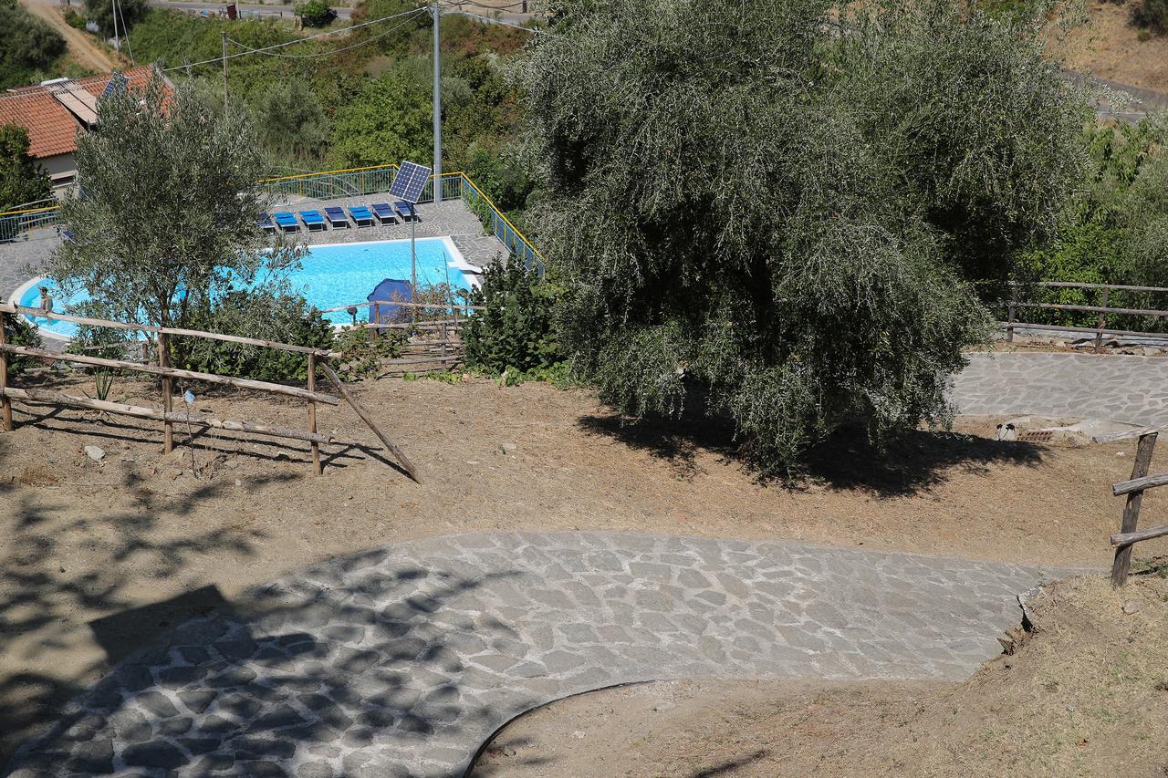 Turismo Rurale Il Sole Villa Sant'Angelo di Brolo Luaran gambar